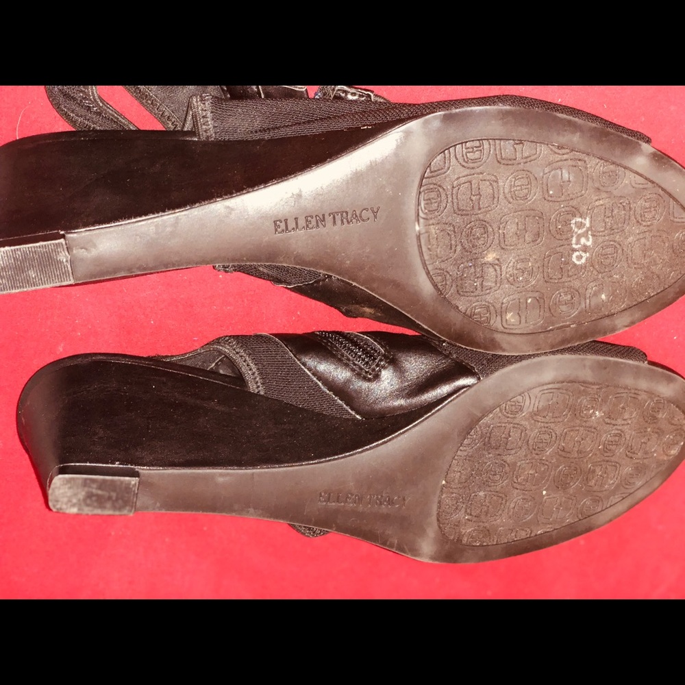 Ellen Tracy fabric wedge heels “Kyle” size 9M - Picture 7 of 7